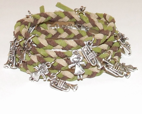 Wikkel armband met bedels groen/bruin/beige