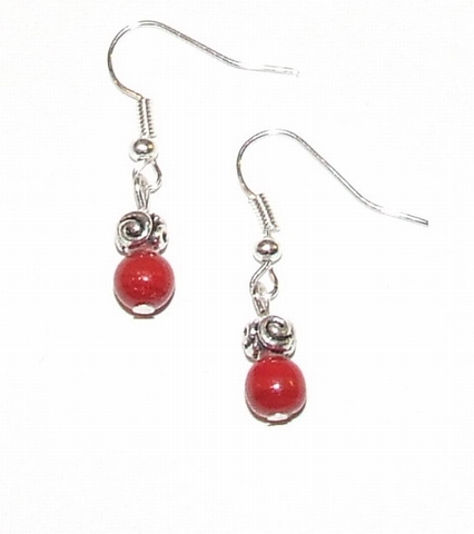 Oorbellen rood 16230 | Trendy oorbellen rode  glaskralen