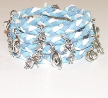 Wikkel armband met bedels turquoise/wit/blauw 