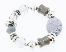 Armband grijs 99124 | Trendy armband met grijze kralen 